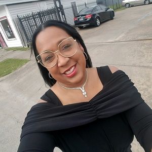 Meet your Posher, Lyn